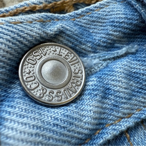 Levi's 501 150th Anniversary Women’s Frayed Jean Shorts Checked Pattern Size 26 - Picture 3 of 10